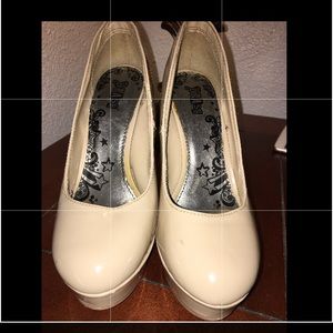Brash Beige Platform Pumps Size 7